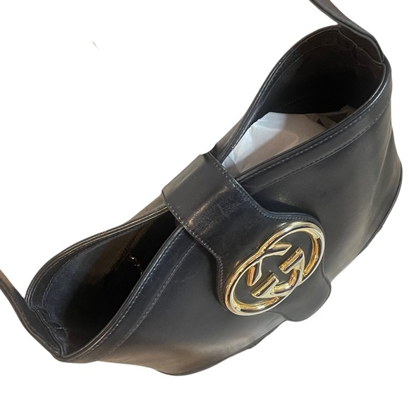 Vintage Gucci Monogrammed Bucket Bag - Picture 5 of 13